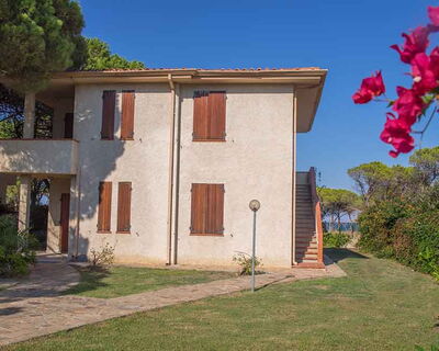 Beach Chalet - No. 304B