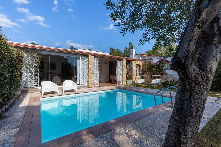 Villetta Meraviglisa with Pool - No. S488