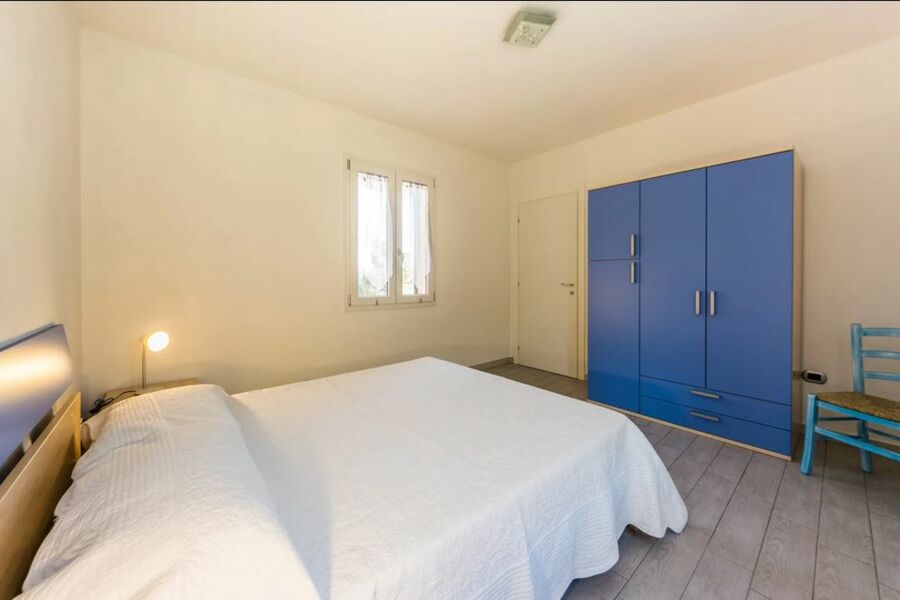 Affordable Holiday - No. 1100B
