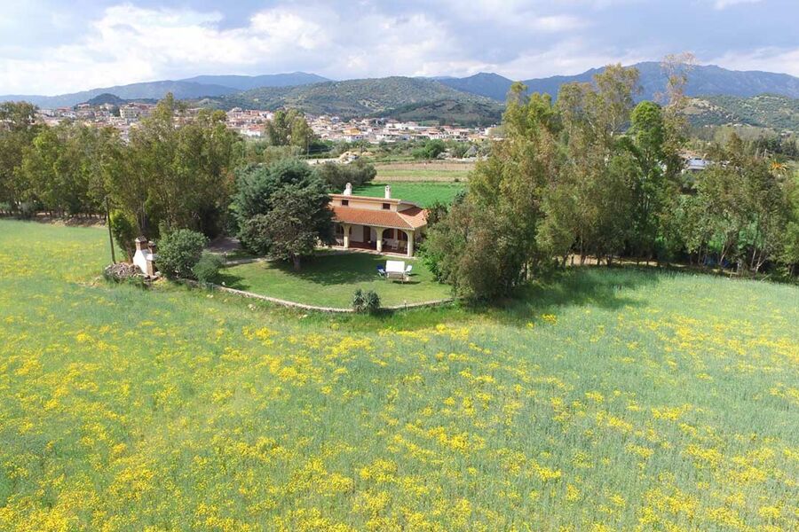 Country House Villa in pasture landscape - No. 650