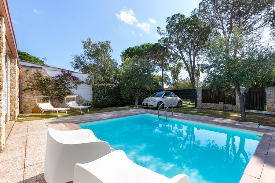 Villetta Meraviglisa with Pool - No. S488