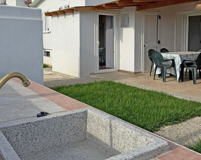 Modern and affordable apartment on the beach - No. 142C