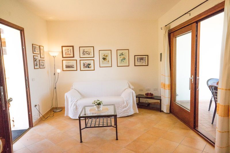 Attractive townhouse with sea views - No. 108/2