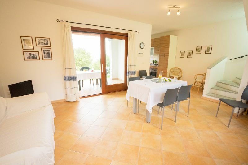 Attractive townhouse with sea views - No. 108/3