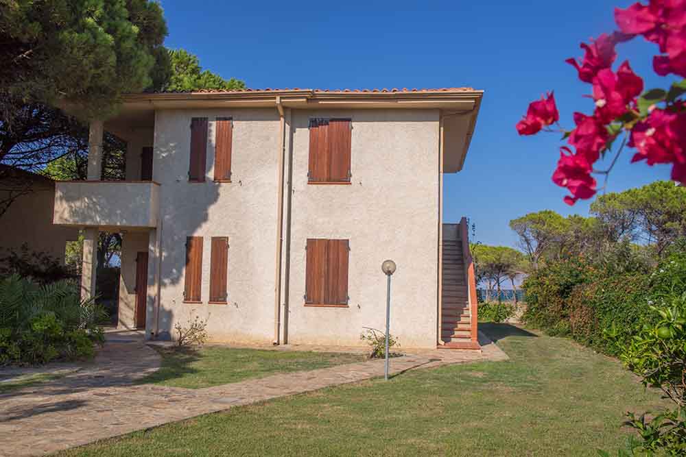 Beach Chalet - No. 304B