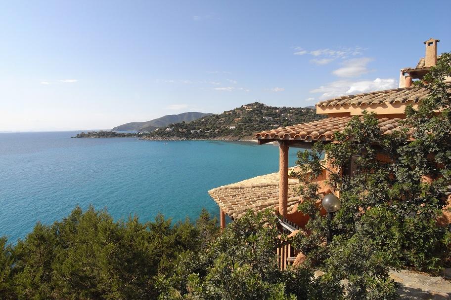 House on the Sea Cliff I - No. S205b